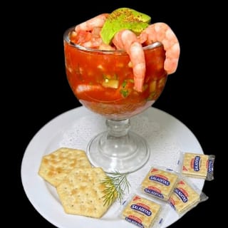 Cóctel de Camarones (Shrimp Cocktail)
